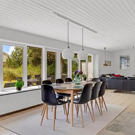 Vakantiehuis Kita - 500m From The Sea By Interhome *