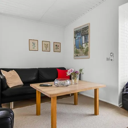 Kita - 500m From The Sea By Interhome