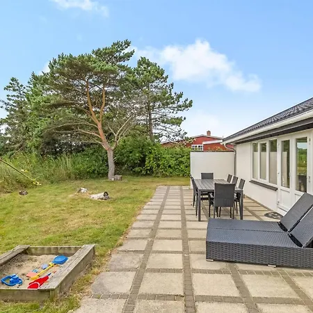 Kita - 500m From The Sea By Interhome Lakolk
